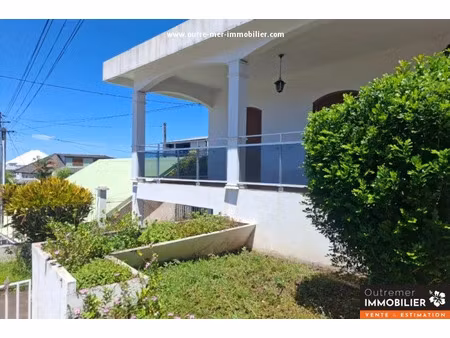 vente maison 8 pièces 282 m² à le tampon (97430)  582 400 €