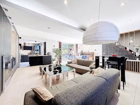 vente maison 6 pièces 161 m² à creteil (94000)  675 000 €