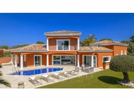 villa 5 pièces avec piscine - fréjus