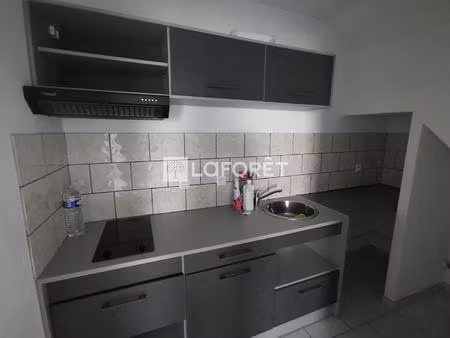 immeuble avec 2 logements ( bail en cours) a hesdin