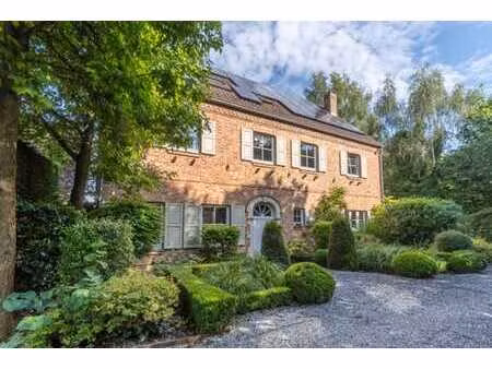 cadre idyllique : superbe studio meuble sans domiciliation