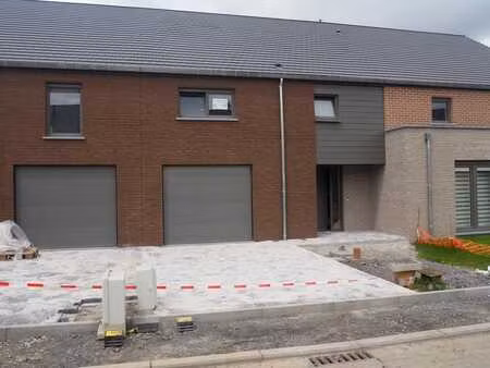 maison 3 chambres  dans un quartier résidentiel très prisé