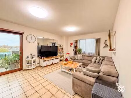 schaerbeek - appartement 3 chambres avec terrasse de 110m2