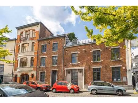 immeuble mixte à fort potentiel - au coeur de bruxelles