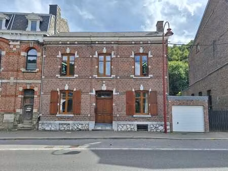 belle grande maison 4 chambres et garage