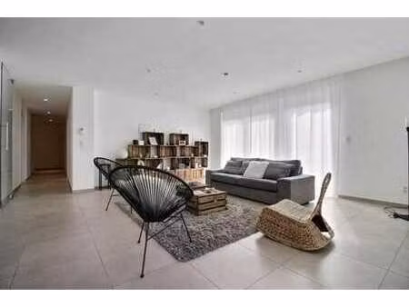 appartement de haut standing de 154 m² avec 3 chambres  terr