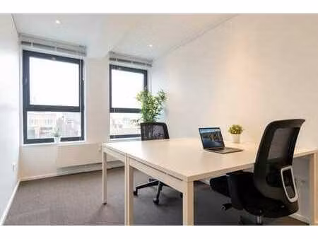 poste fixe. salle de réunion et domiciliation gratuite.