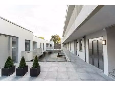 superbe appart 1 chambre grande terrasse et parking