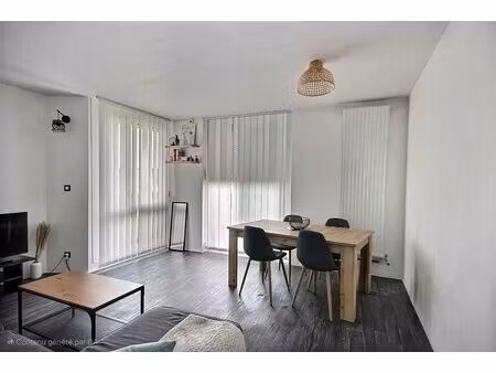 appartement 2 pièces proche des commerces