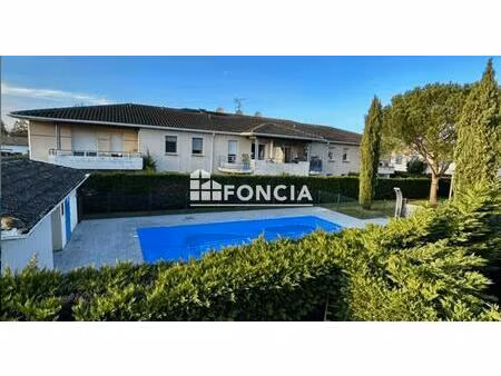 lavaur t3 avec terrasse de 8m2 et 2 places de parking