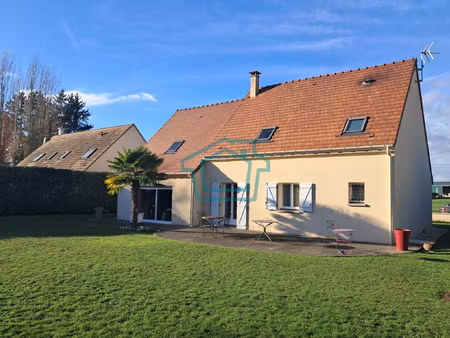 maison 6 pièces 120 m2  élevée sur 972 m2 de terrain (78910)