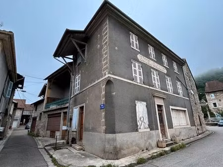 villebois 01 ancien hotel avec dependance