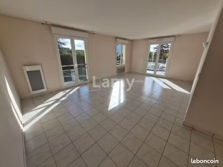 appartement 3 pièces 81 m²