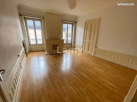 appartement 5 pièces 105 m²