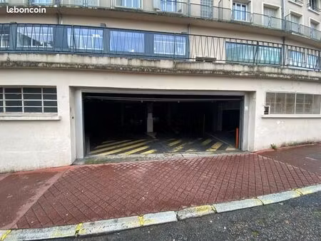 parking 5 m² limoges