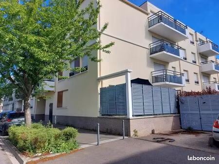 appartement 4 pièces 75 m²