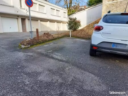 parking 10 m² limoges