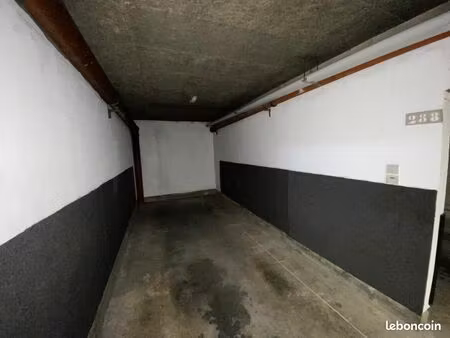 parking 12 m² limoges