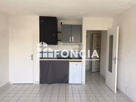 studio 1 pièce 25 m²
