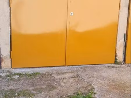 loue garage fermé