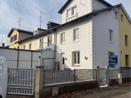 maison près du marché 