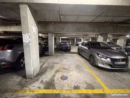 parking 12 m² marseille