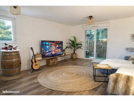 magnifique t3 rénové en rdc