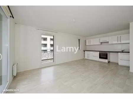 appartement 3 pièces 58 m²