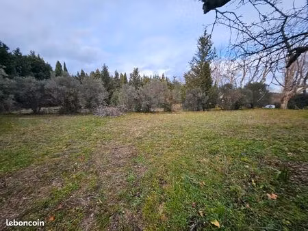 terrain 346 m² maussane les alpilles