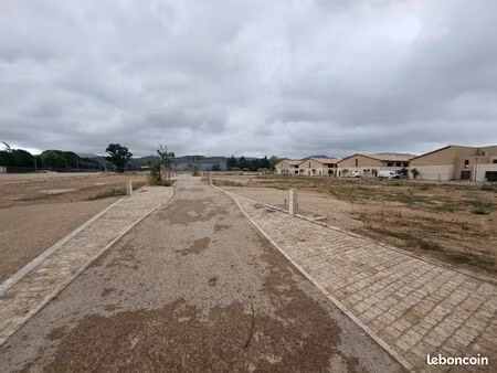 terrain 297 m² peyrolles en provence