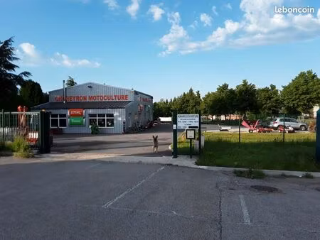 commerce  atelier  appartement