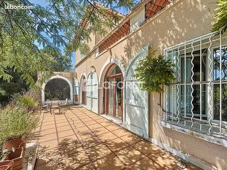 maison 6 pièces 160 m²