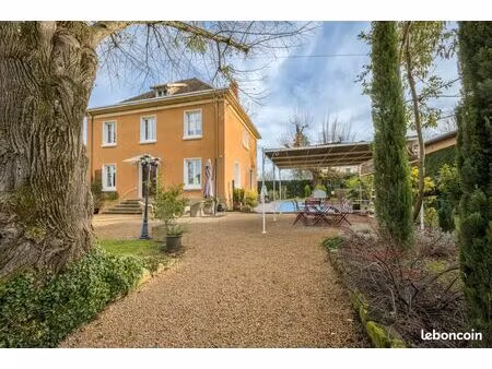 maison 8 pièces 200 m²