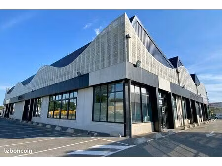 local commercial / de services – 354 m² – rdc – zone de la gandonne – salon-de-provence