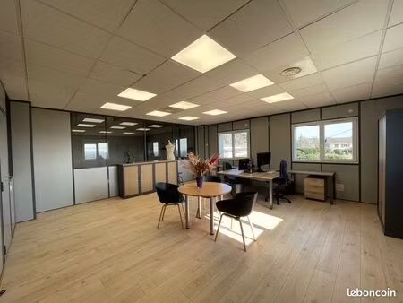 espace bureau modulable  meublé en coworking