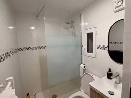 studio lumineux refait à neuf – hyper centre aix-en-provence