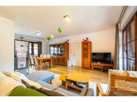 splendide penthouse au coeur d'un jardin privé