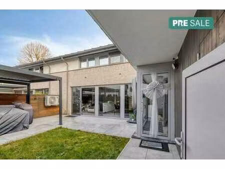 maison à vendre à vucht (maasmechelen) avec joli jardin