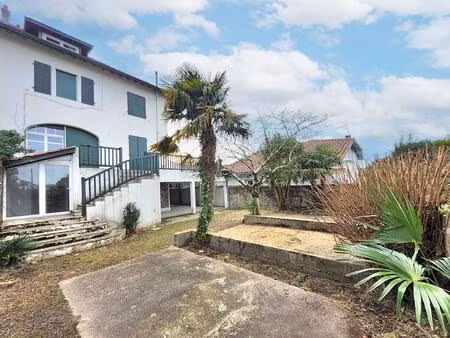 location maison 7 pièces 241m² bayonne 64100
