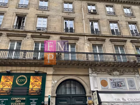 location meublée /paris 75002 / immeuble pierre de taille /