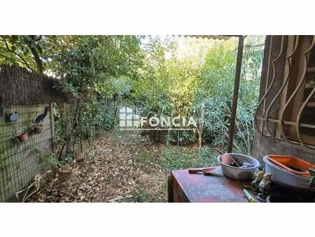 fontaine lestang à 450 m du métro arènes  maison t3 évolutive à rénover + combles peuvent 