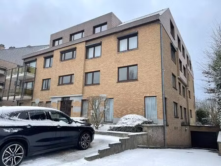 appartement à louer avec terrasse et 3 chambres   kraainem (vbd69500)