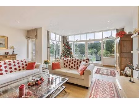 multifunctionele eigendom te koop op zeer gunstige locatie