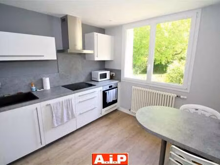 vente maison à cerizay (79140) : à vendre / 120m² cerizay