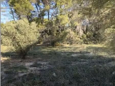 terrain 140 m² ventabren