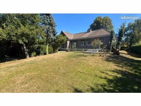 jolie maison rénovée avec sous-sol complet et jardin dans le village prisé de mérignies