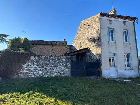 vente maison à villefavard (87190) : à vendre / 66m² villefavard