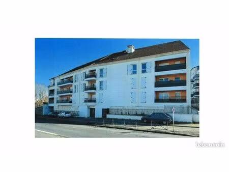 studio 26 m² + balcon & parking privé