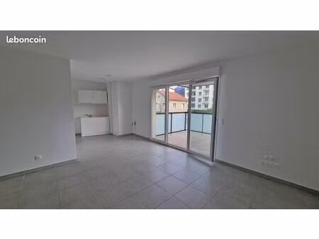 appartement 3 pièces 68 m²