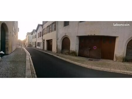 box et parking à louer pas cher